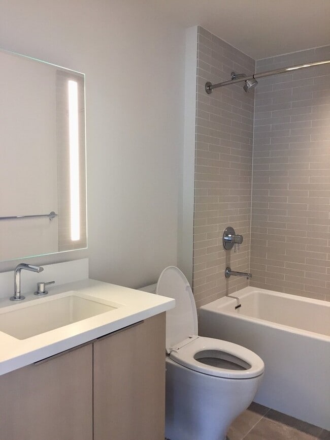 Photo - Kakaako: Ae'o - 2 Bed, 2 Bath Condo with 1... Unit 2615