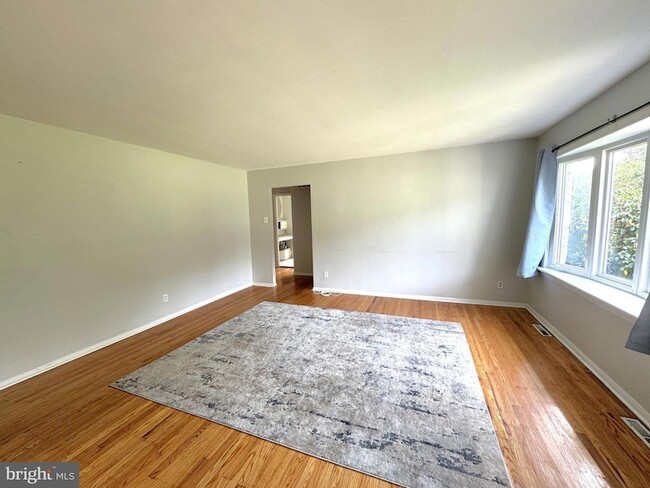 310 Fish Pond Rd
