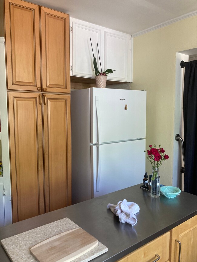 Photo - 320 Keating Dr