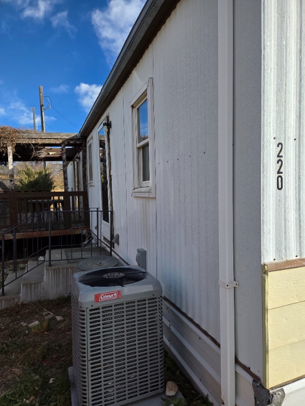 Photo - 220 17th Ave