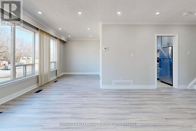 Photo - 58 Milford Haven Dr