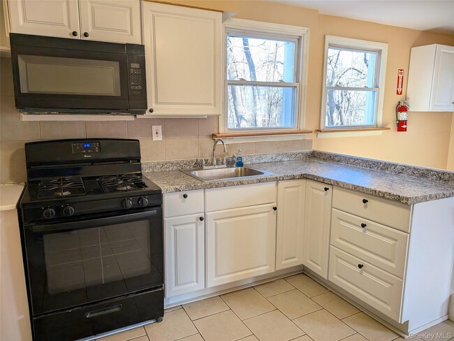 Photo - 1521 NY-208 Unit 3