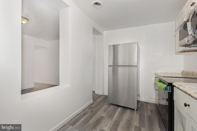 Photo - 1621 Berryhill St Unit Apt 1