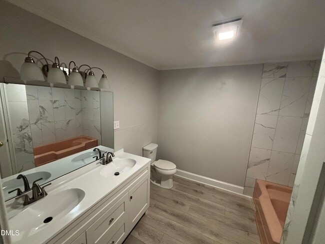 Photo - 509 Erwin Rd Unit A