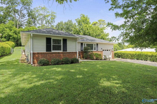 Photo - 1508 Owens Dr SE