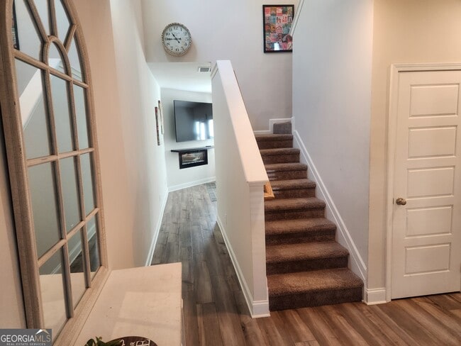 Photo - 47 Station Overlook Dr