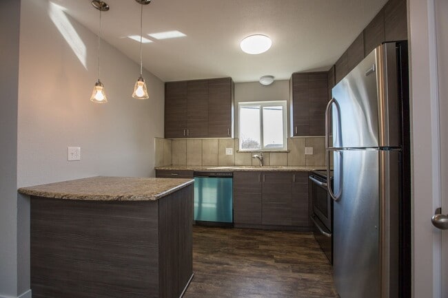 Photo - 2628 Redwing Rd Unit 2628 Redwing Rd Apt 11