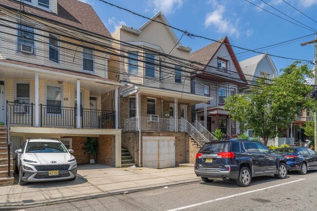 Photo - 61 46th St Condo