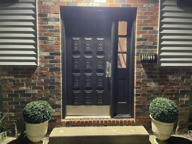 Photo - 15 S Park Row Unit 1