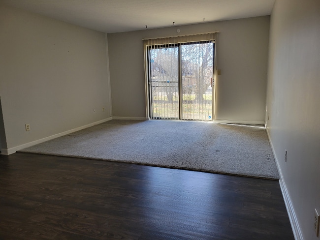 Photo - 6516 Six Mile Ln Unit 2