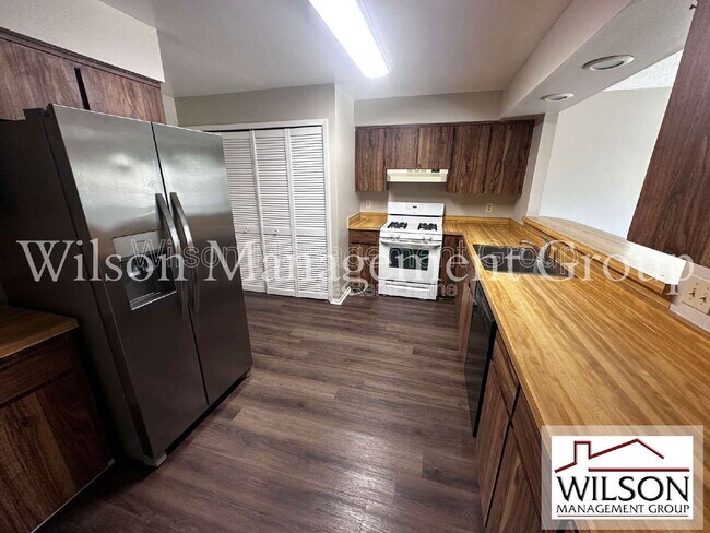 Photo - 321 Redwing Way