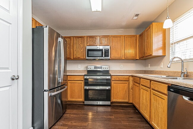 Photo - 1017 Early Rise St