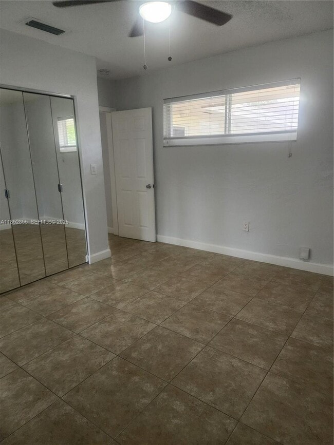 Photo - 5780 SW 61st St