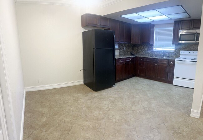 Photo - NEWLY RENOVATED UNITS WITH NEW APPLIANCE Unit 108 - 1/1 -L