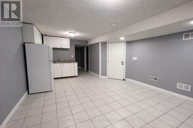 Photo - 19 Dovesong Dr