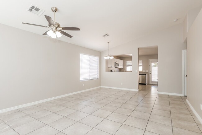 Photo - 15948 W Lundberg St