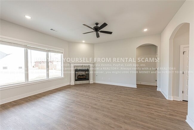Photo - 6050 W Mecklin St