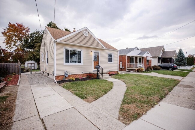 Photo - Beautifully remodeled two bedroom home for rent. Central A/C, updated kitchen an bathroom, new fl...