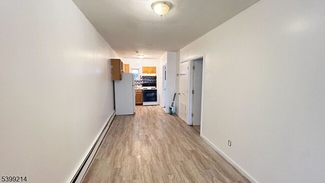 Photo - 239 S 8th St Unidad 3