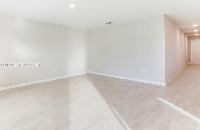 Photo - 3003 Lady Ln