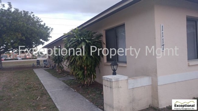 Building Photo - Recently Remodeled, Coming Soon! Rental