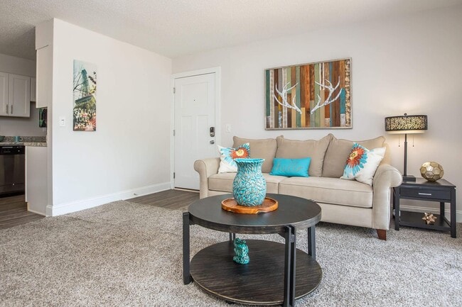 Nob Hill Apartment Homes