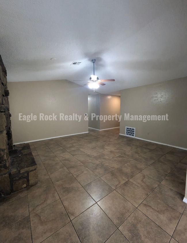 Photo - Tulsa House for Rent (3beds/2baths)
