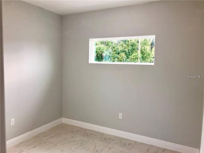 Photo - 717 Camel Ct