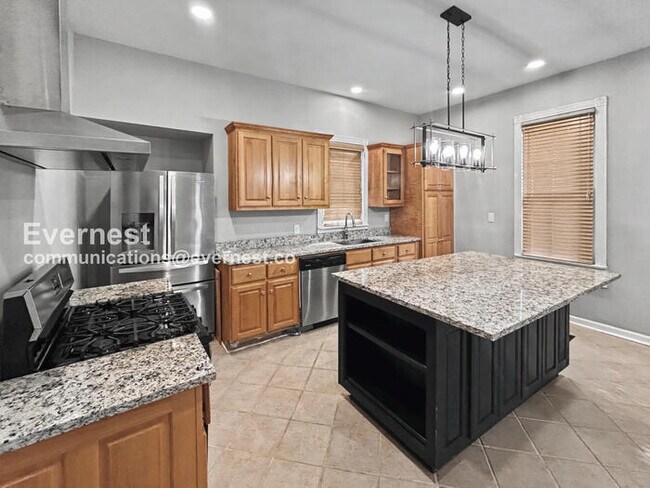 Photo - 225 Woodward Ave SE