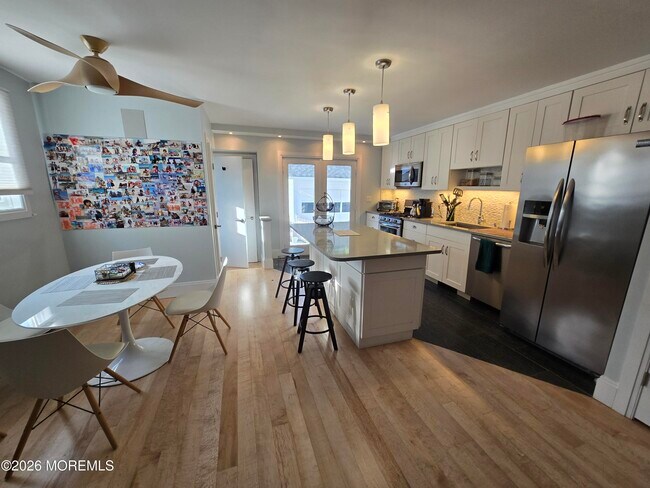 Photo - 112.5 McCabe Ave