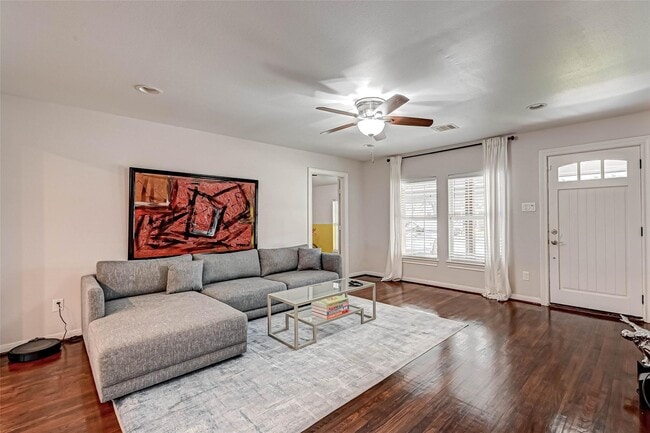Photo - 1639 Walton St