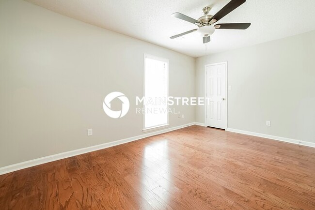 3 Bedroom Pet-Friendly Home in Walls, MS with Main Street Renewal