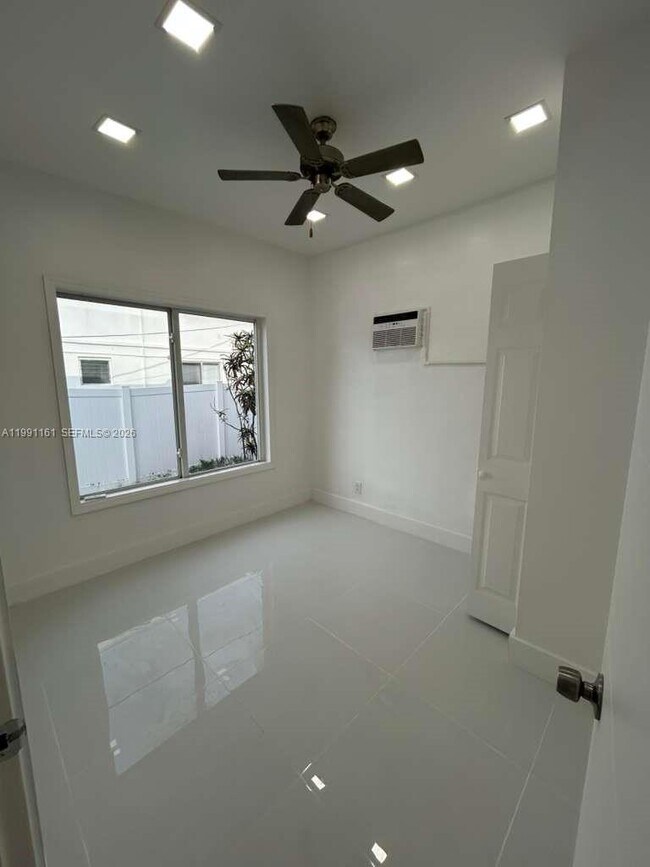 Photo - 2242 Polk St Unit 2