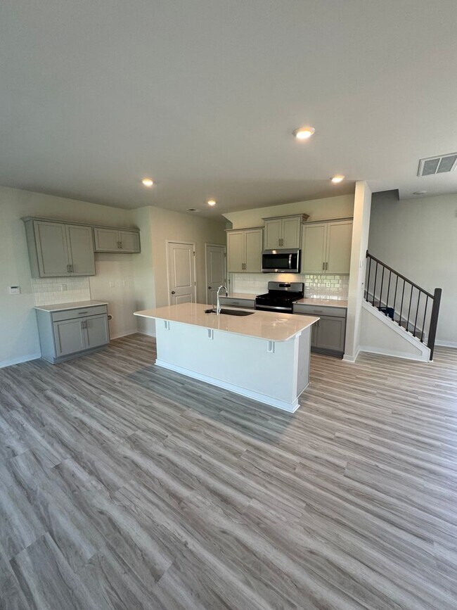 Photo - Brand-New 4 Bedroom Home in The Hamptons at Hickory – Modern Living, Pet Friendly