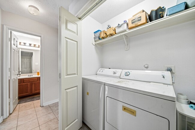 Photo - 3414 Oaklawn Pl Dr