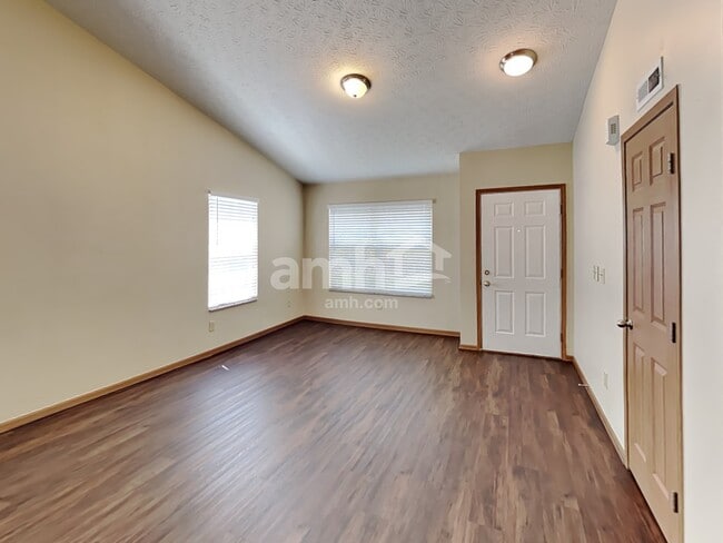 Photo - 3862 Liriope St