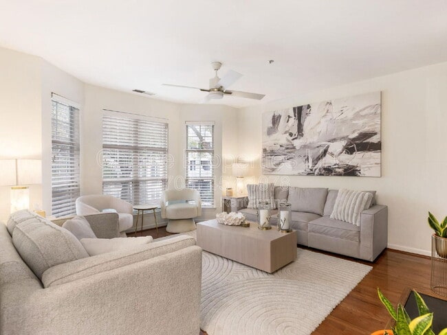 Photo - 415 Mather Green Ave Unidad I