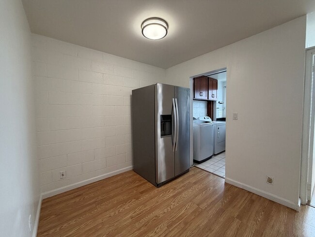 Photo - Kapalama: 1 Bed, 1 Bath Apartment with Den and 1 Parking Unit A404