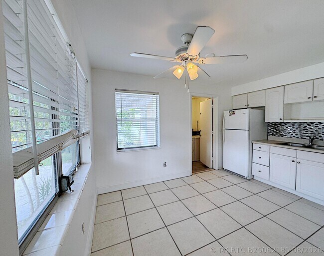 202 SE 3rd Terrace Unit 1