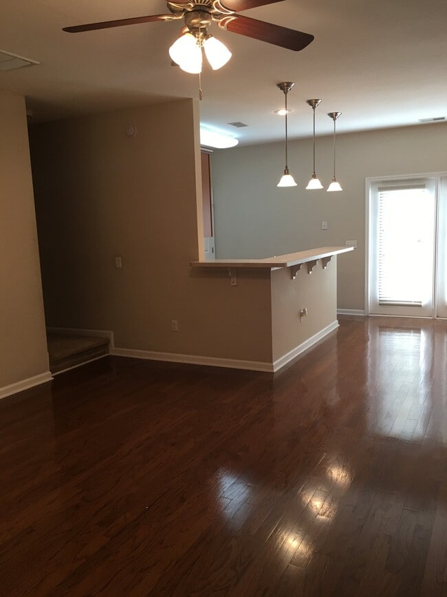 Photo - Townhome Available in Richmond Hill City Limits!