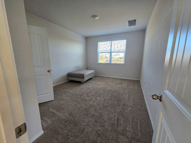 Photo - 109 Brody Ln