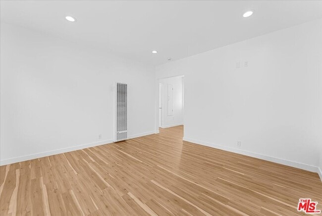 Photo - 2948 Exposition Blvd Unit 7