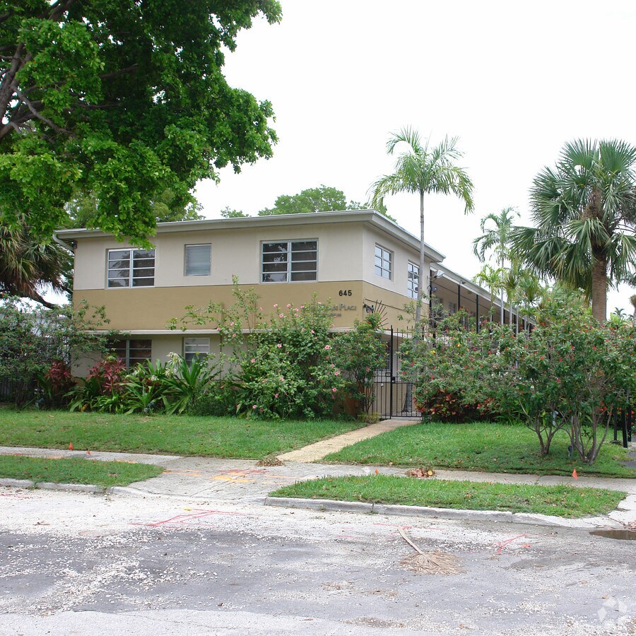 Belle Meade Place - Belle Meade Place Apartments