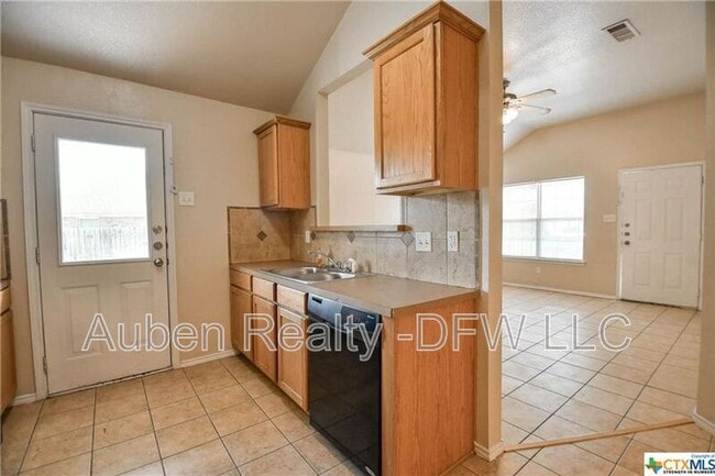 Photo - 1102 Leah Dr Unit B