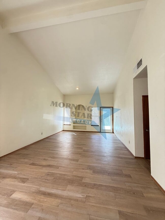 Photo - 3120 Missouri Ave