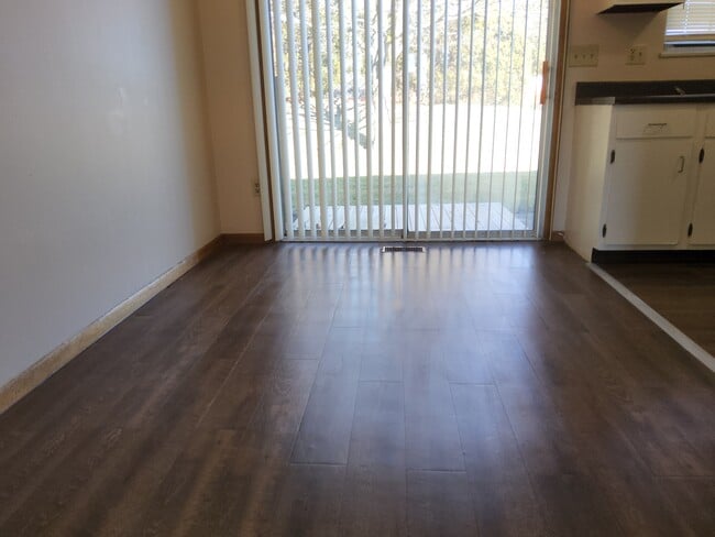 Photo - 1670 Colonial Dr