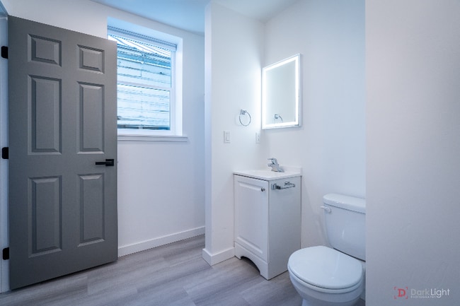 Photo - 130 N F St Unit 7