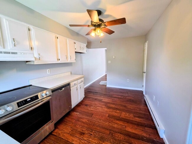 Photo - 5657 Wood Ln