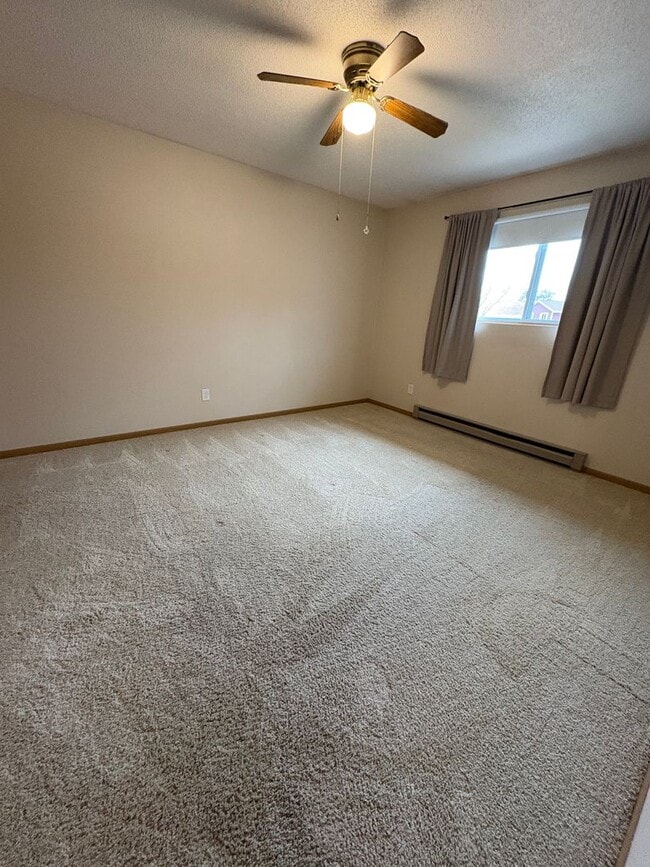 Photo - 801 Evergreen Dr Unit 2 - Upper