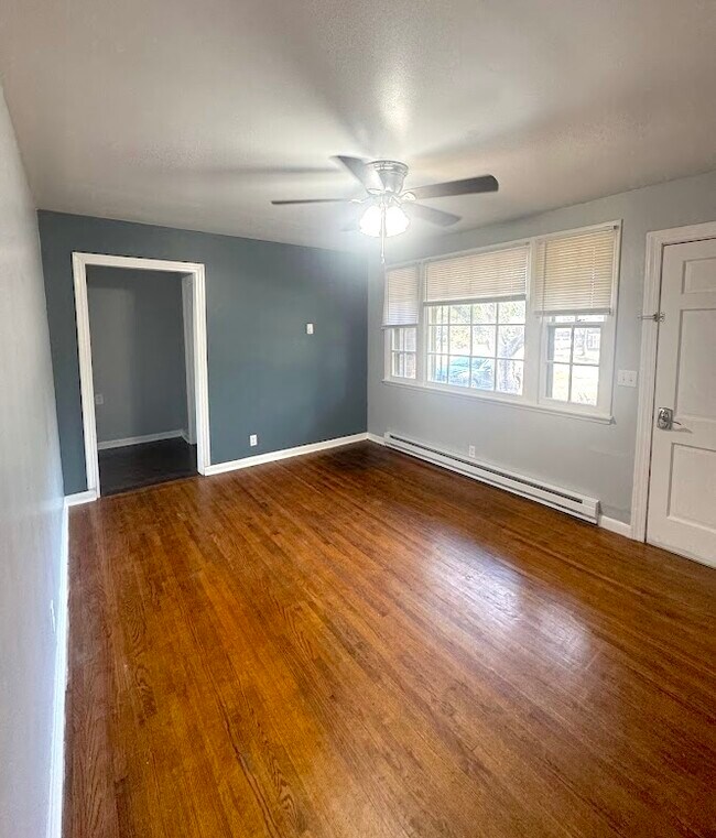 Photo - 1707 Woodside Dr